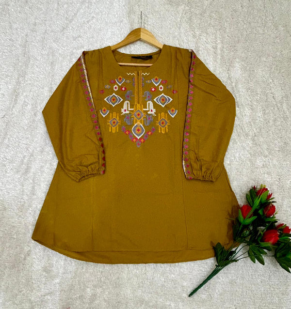 Embroidery Cotton Short Style Top