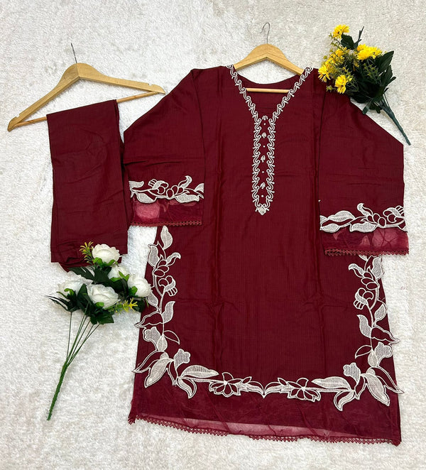 Embroidery Lawn Stitch 2 Piece Suit